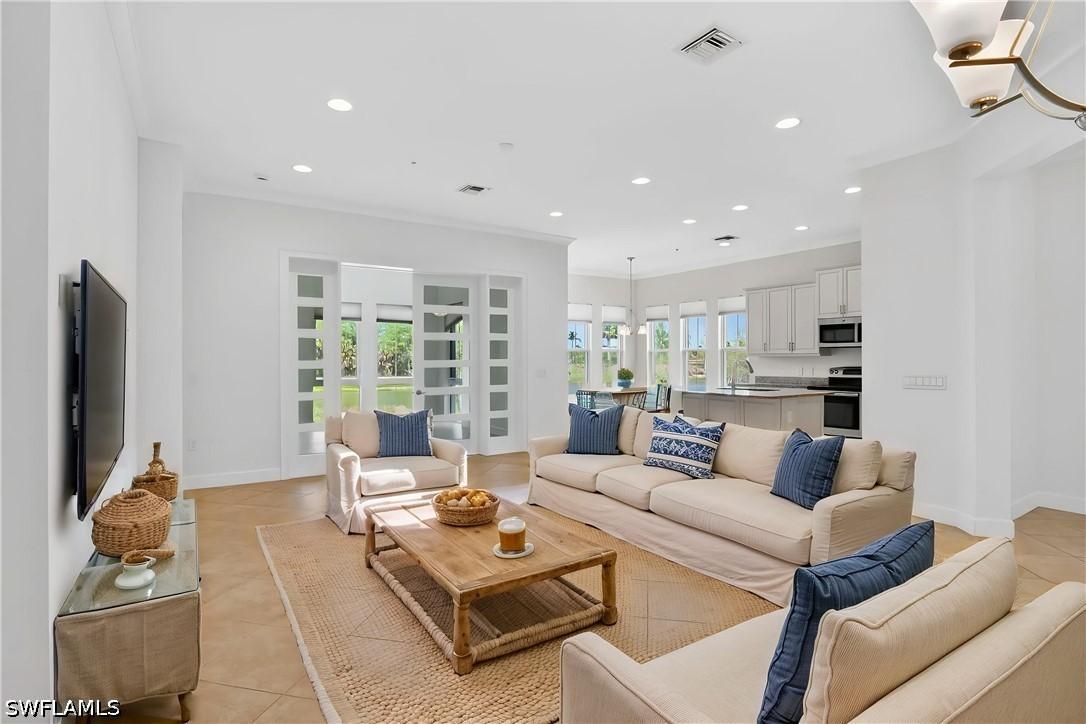 6573 Dominica Dr. #101, Naples, FL 34113