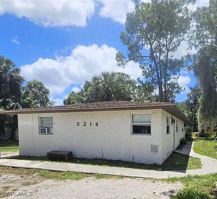 5214 Sholtz St. #A+B, Naples, FL 34113