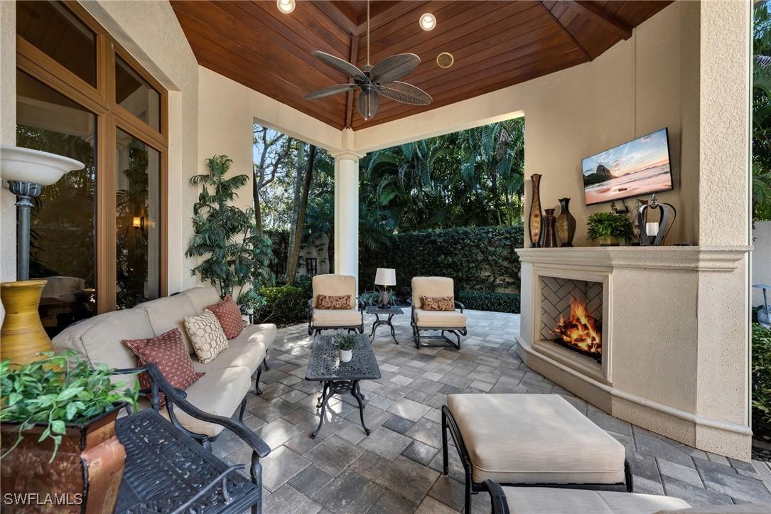 28724 La Caille Dr., Naples, FL 34119
