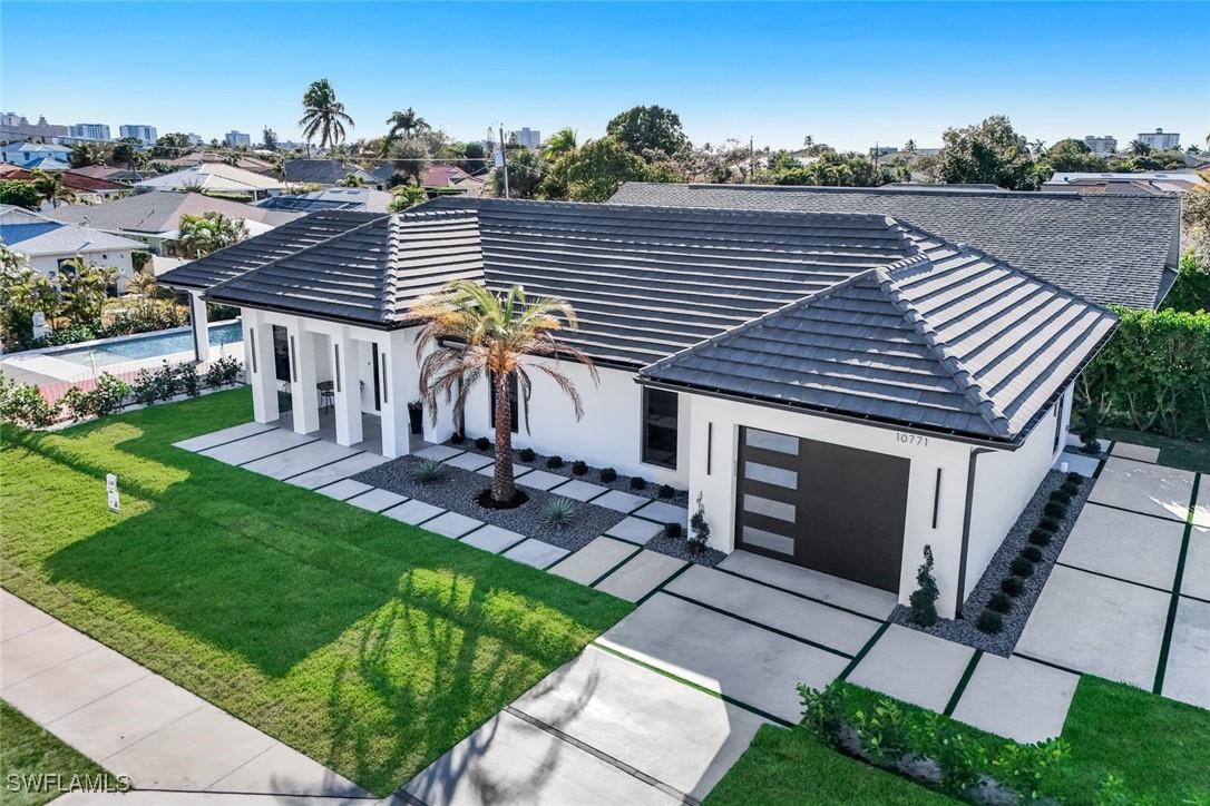 10771 6th St., Naples, FL 34108