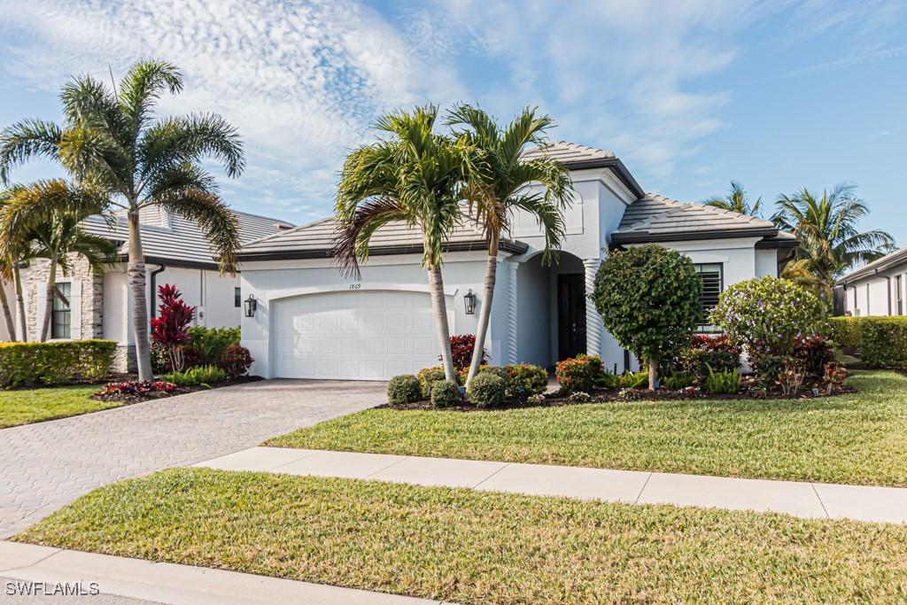 1869 Mustique St., Naples, FL 34120