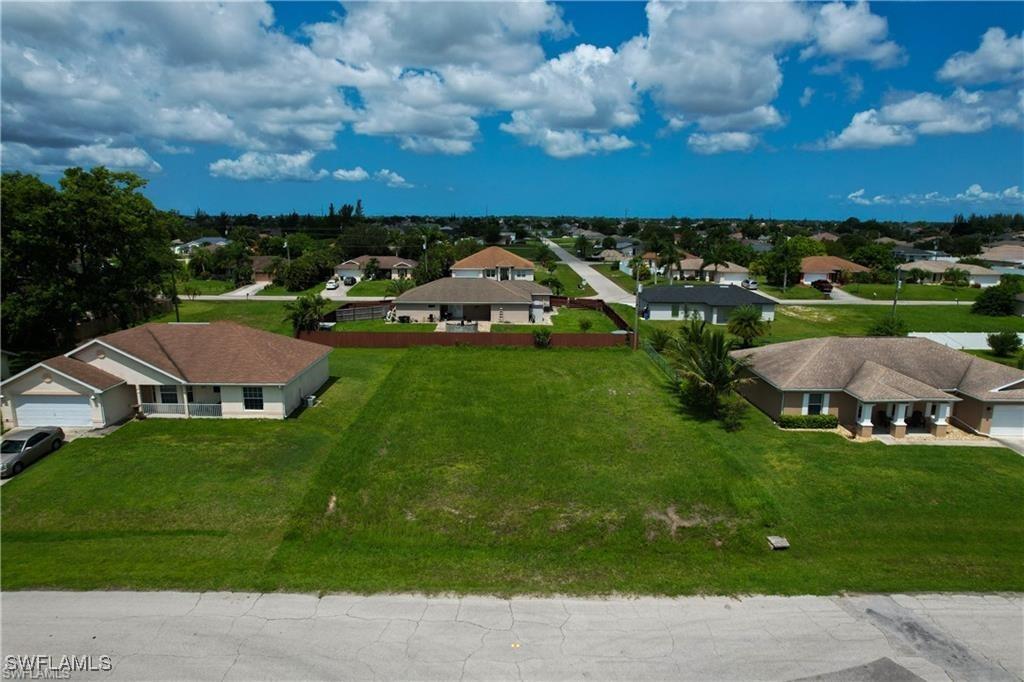 1030 NE 3rd Ave., Cape Coral, FL 33909