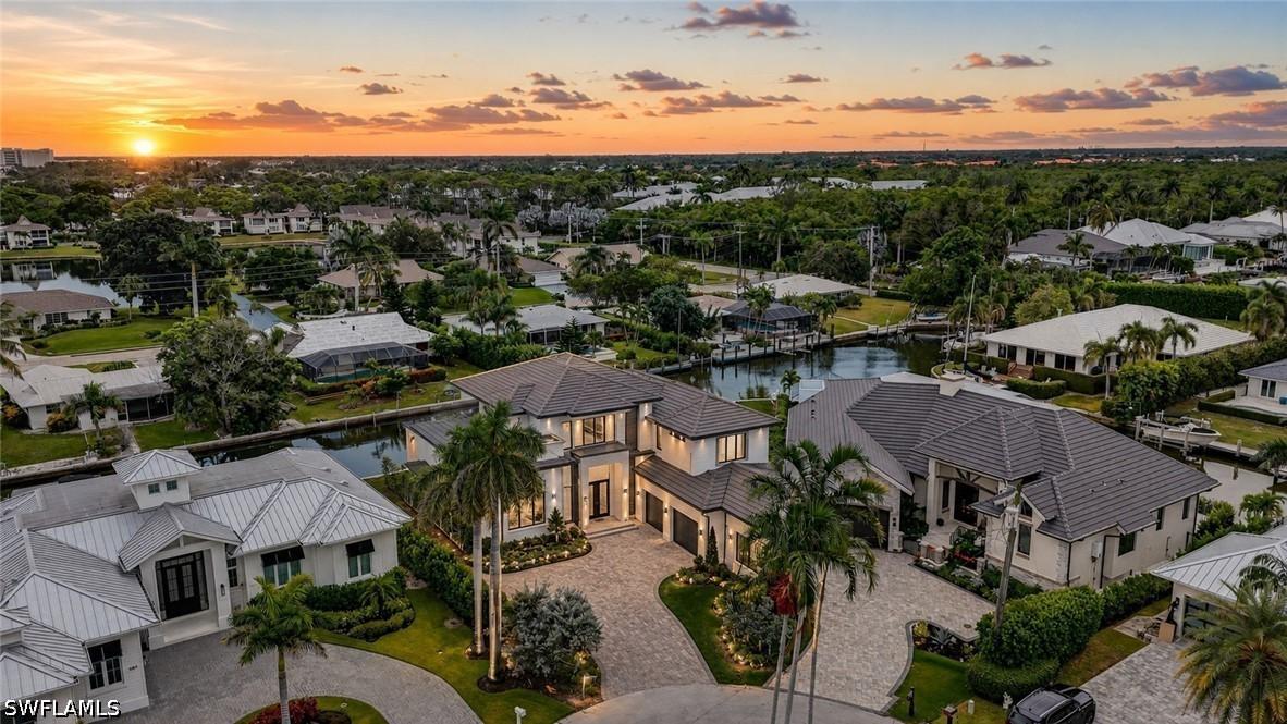 1693 Bonita Ct., Naples, FL 34102