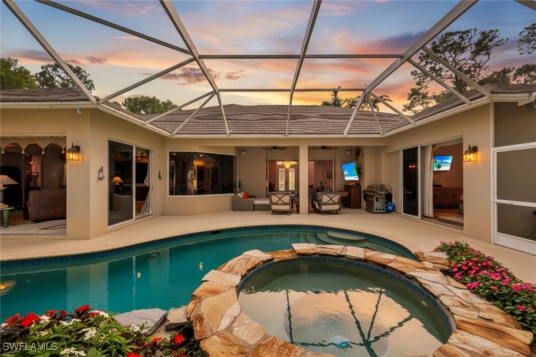 4727 7th Ave., Naples, FL 34119