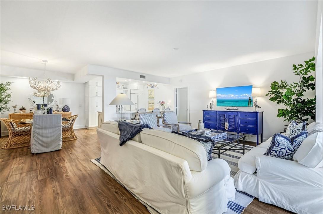 5801 Glencove Dr. #502, Naples, FL 34108
