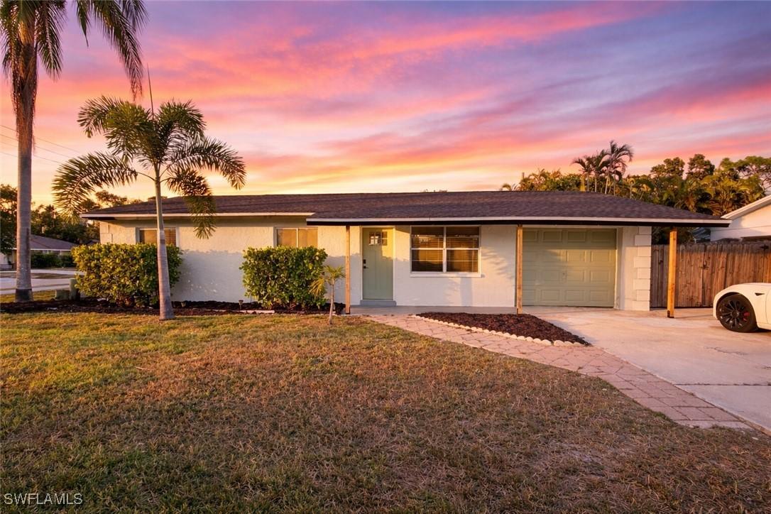 9017 Pineapple Rd., Fort Myers, FL 33967