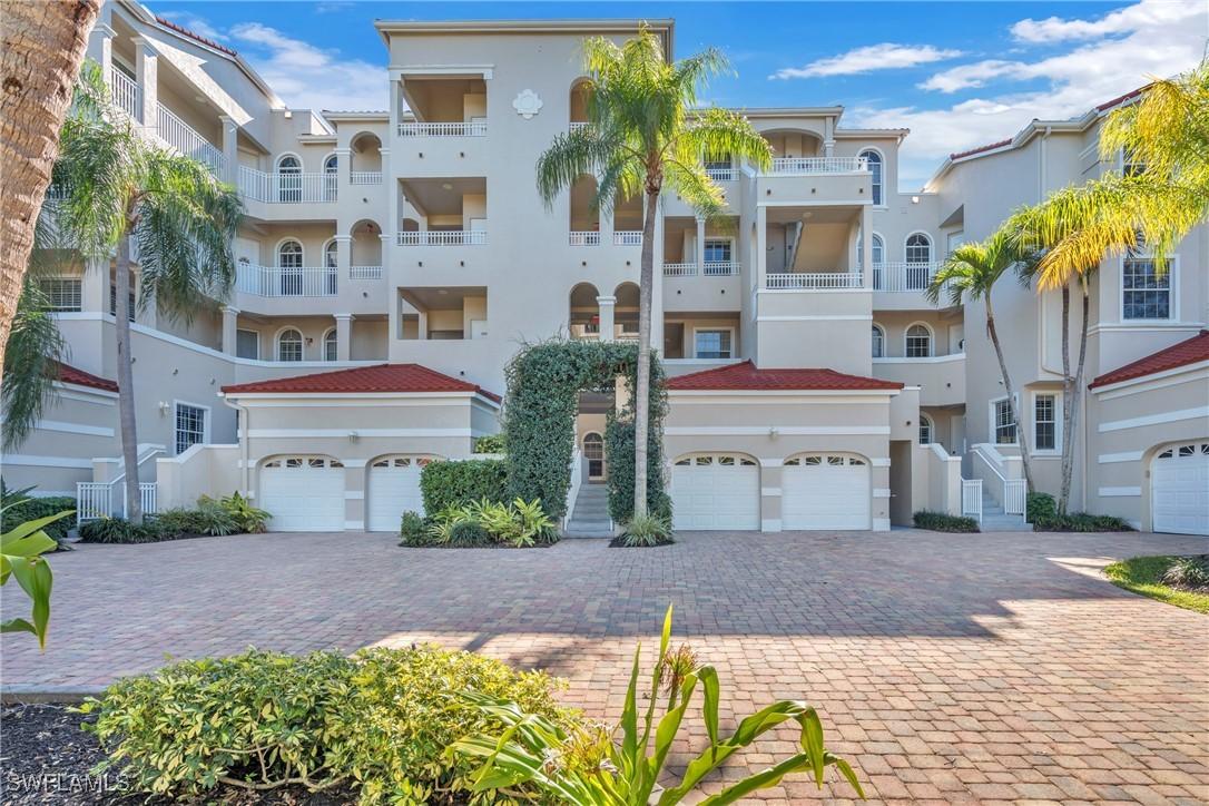1610 Clermont Dr. #104, Naples, FL 34109