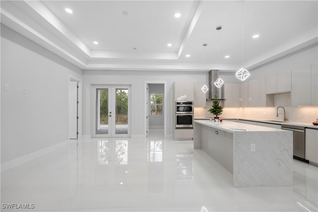 3433 66th Ave., Naples, FL 34120