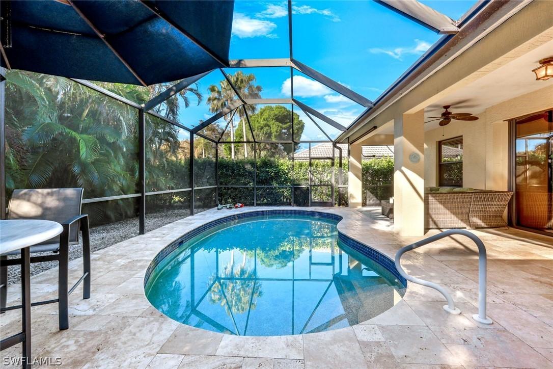 302 Sawgrass Ct., Naples, FL 34110