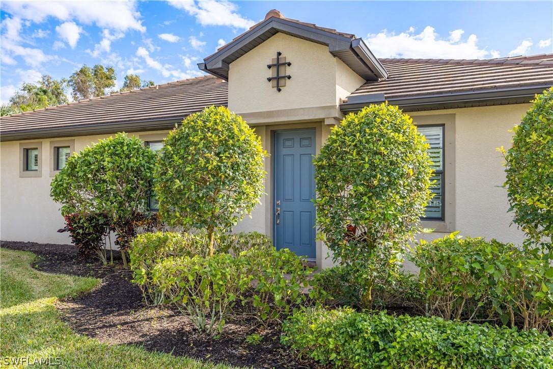 7658 Jacaranda Ln., Naples, FL 34114