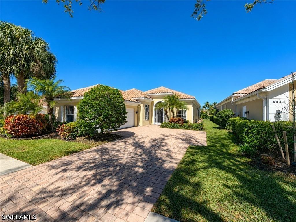 4048 Trinidad Way, Naples, FL 34119