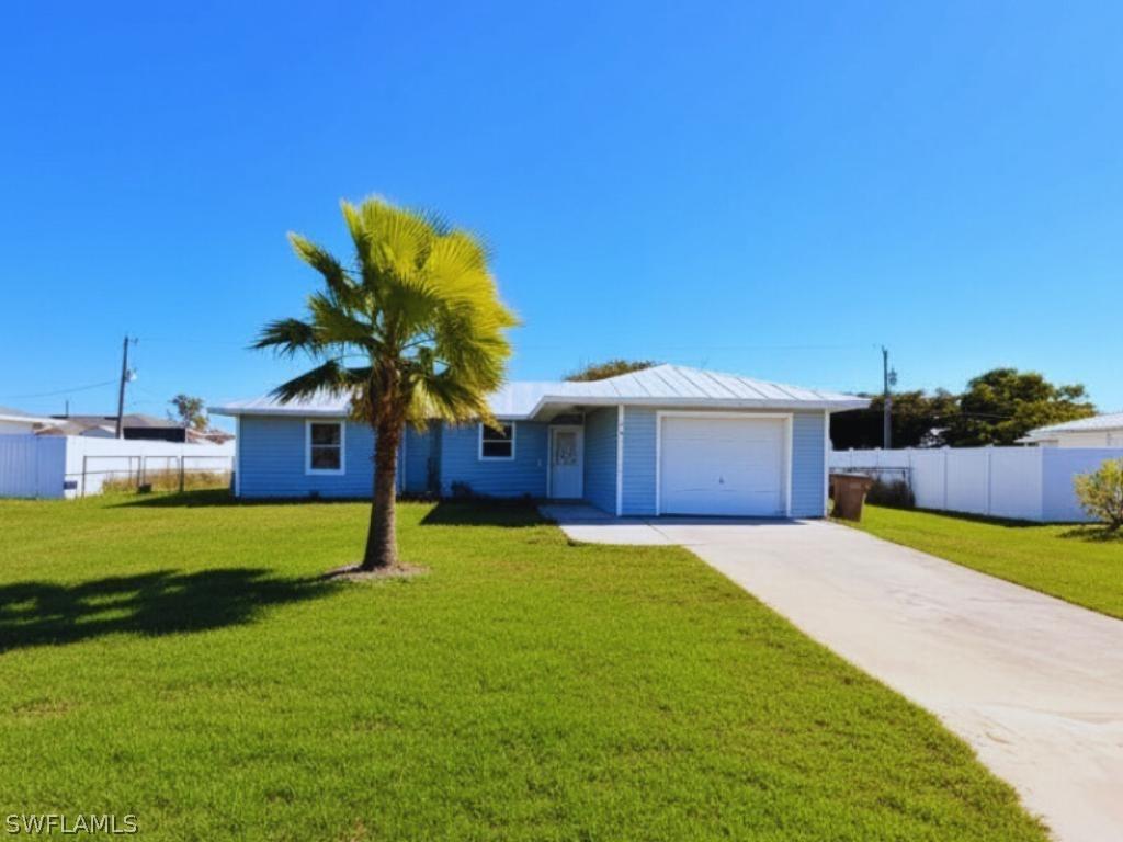 419 NE 16th Pl., Cape Coral, FL 33909