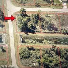 1253 Deauville St., Lehigh Acres, FL 33974