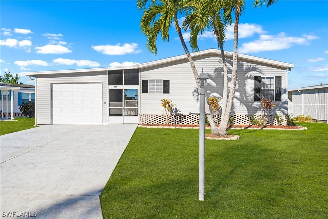 289 Riverwood Rd., Naples, FL 34114