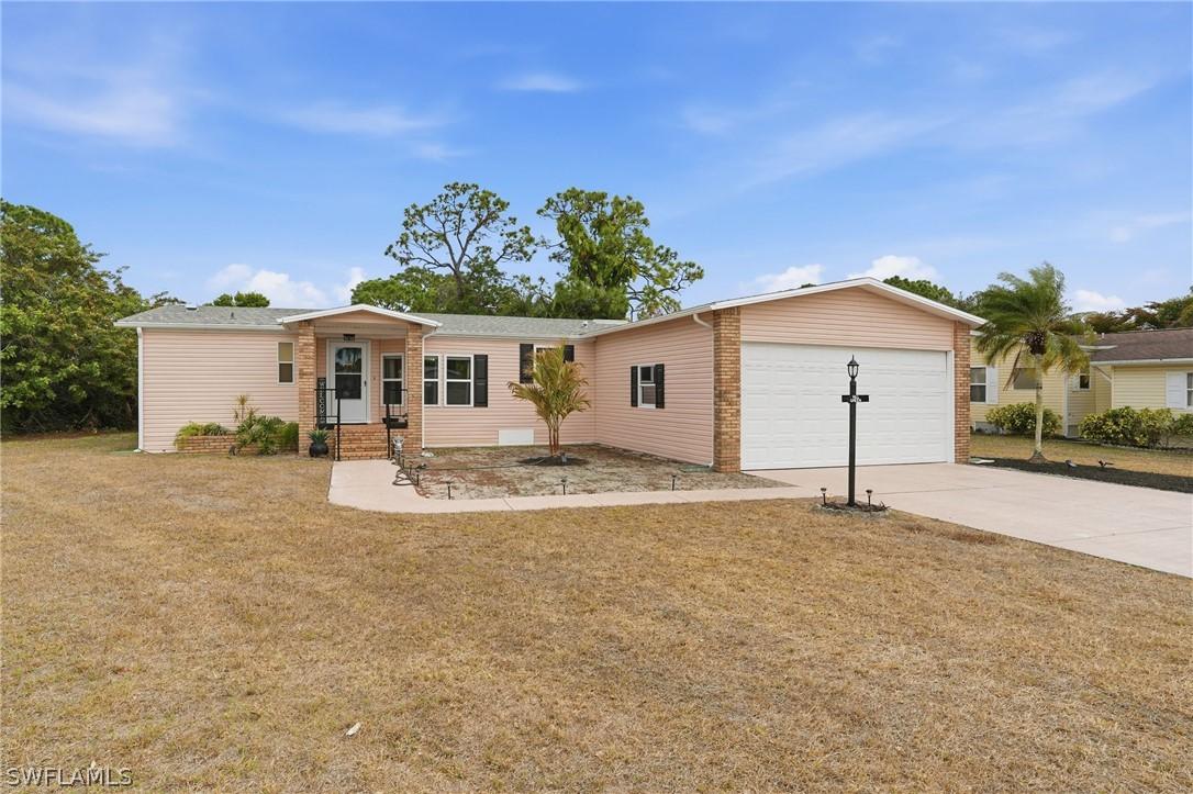 19808 Frenchmans Ct., North Fort Myers, FL 33903