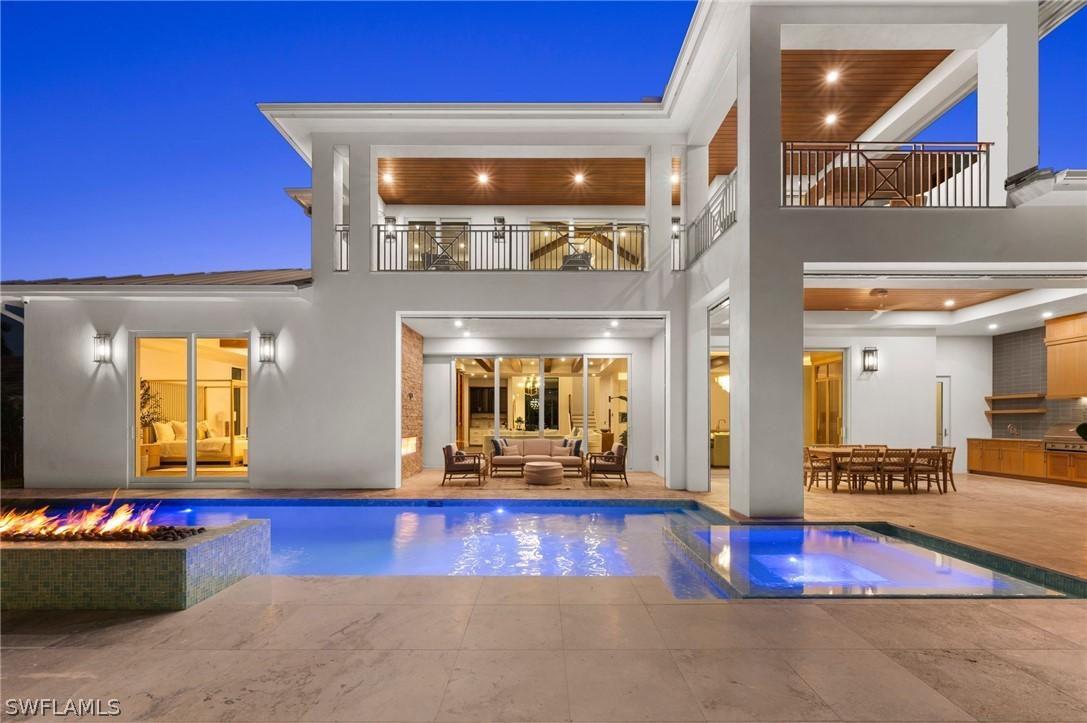 570 Harbour Dr., Naples, FL 34103