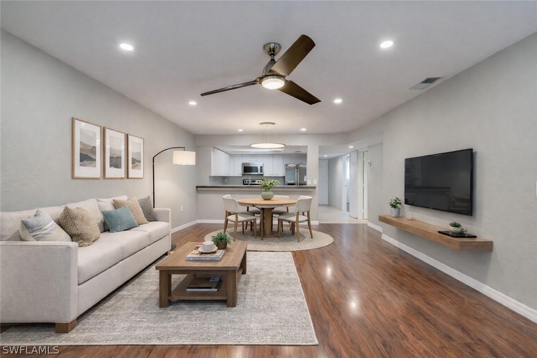 2370 Naples Trace Cir. #6, Naples, FL 34109