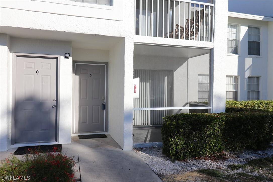 142 Santa Clara Dr. #5, Naples, FL 34104