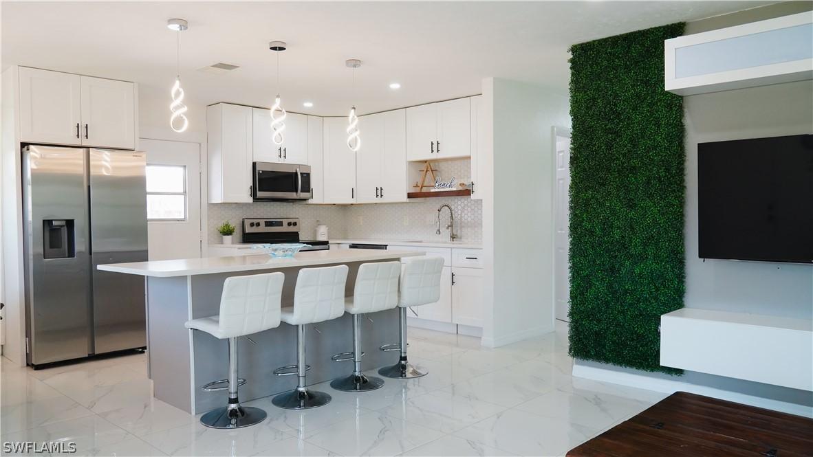 759 100th Ave., Naples, FL 34108