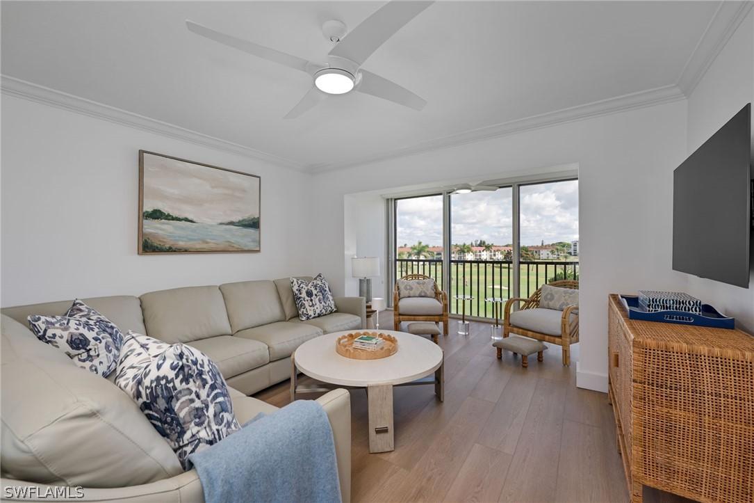 57 High Point Cir. #403, Naples, FL 34103