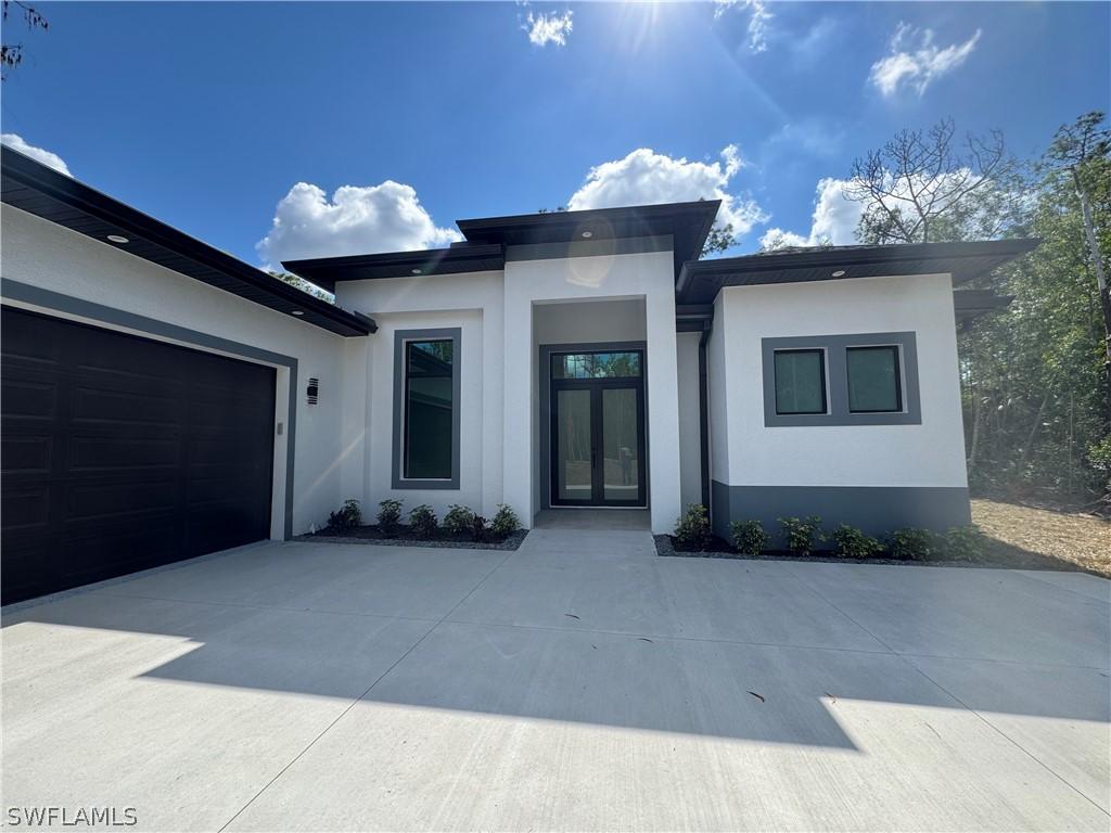 3210 4th Ave., Naples, FL 34117