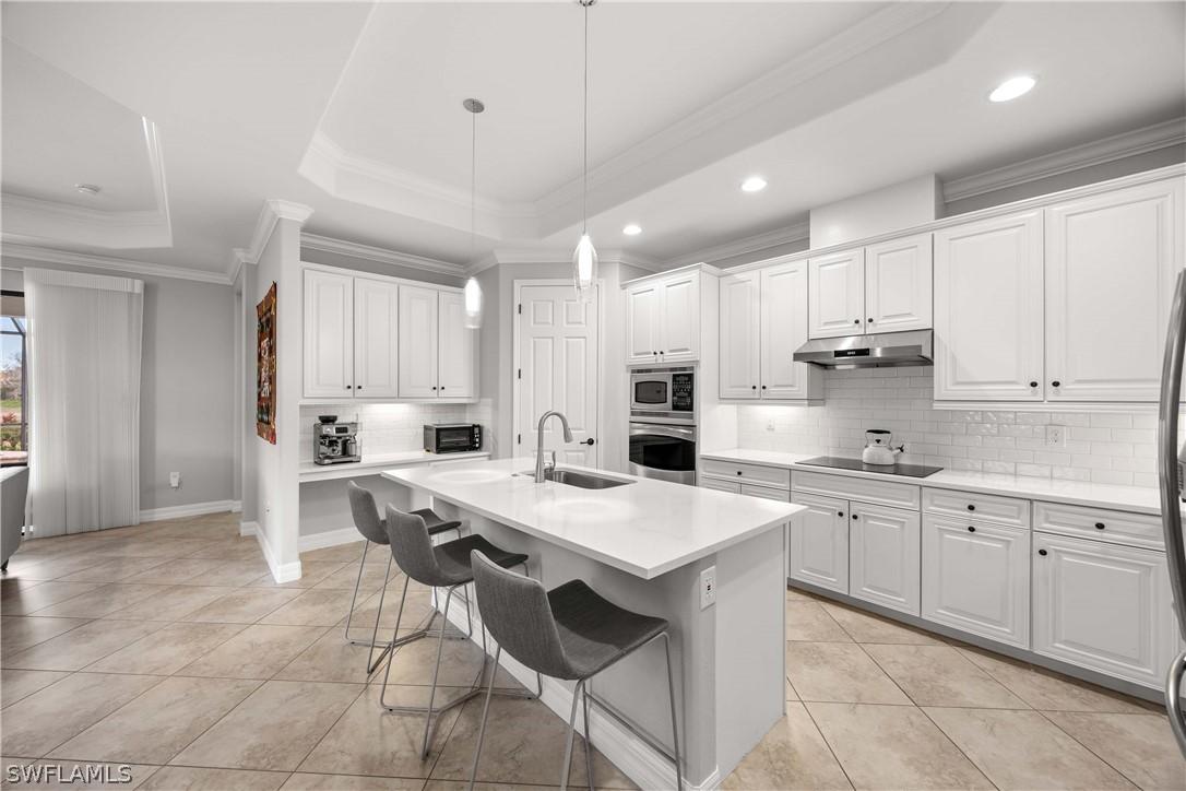 9222 Veneto Ln., Naples, FL 34113