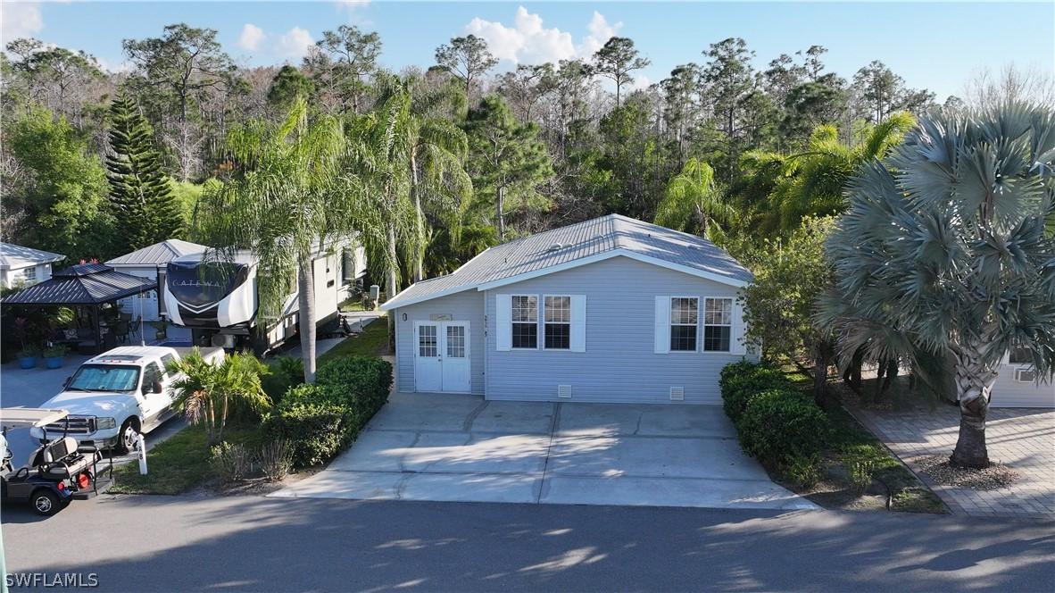 5935 Brightwood Dr., Fort Myers, FL 33905