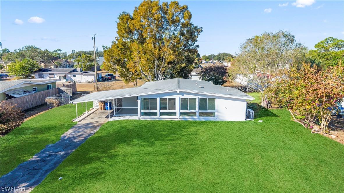 105 Oregon Rd., Lehigh Acres, FL 33936