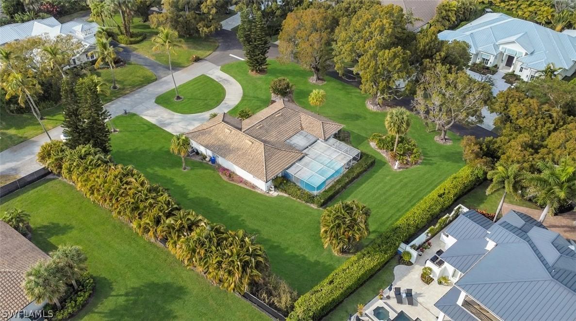 690 Murex Dr., Naples, FL 34102