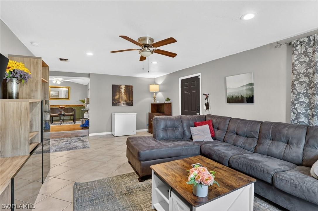 4261 Elwood Rd., Fort Myers, FL 33908