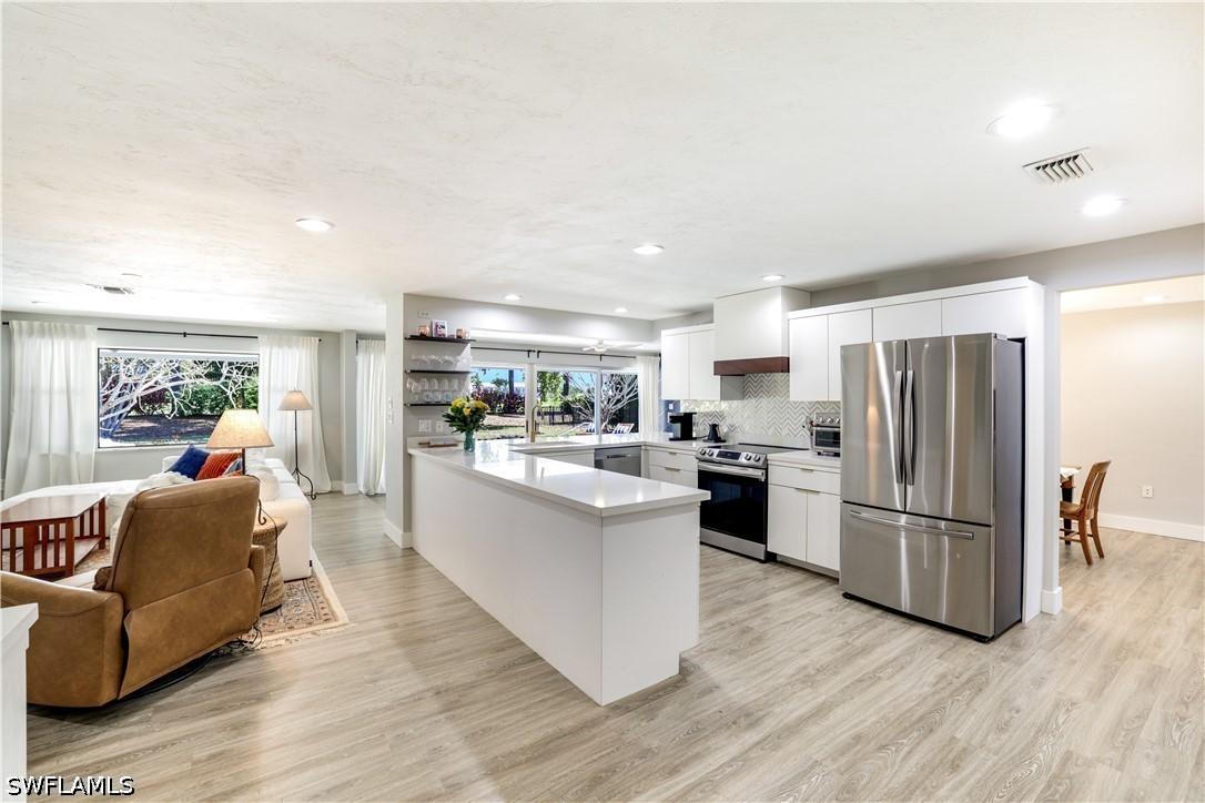233 Shadowridge Ct., Marco Island, FL 34145