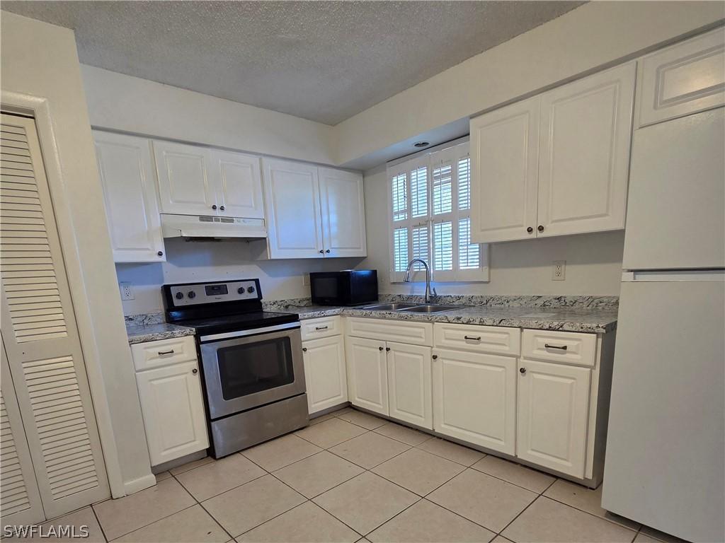 3325 Airport Rd. #G7, Naples, FL 34105