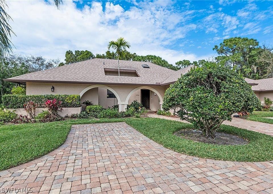 15500 Cedarwood Ln., Naples, FL 34110