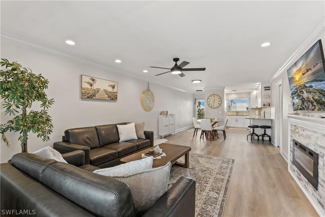 1020 Palm View Dr. #C302, Naples, FL 34110