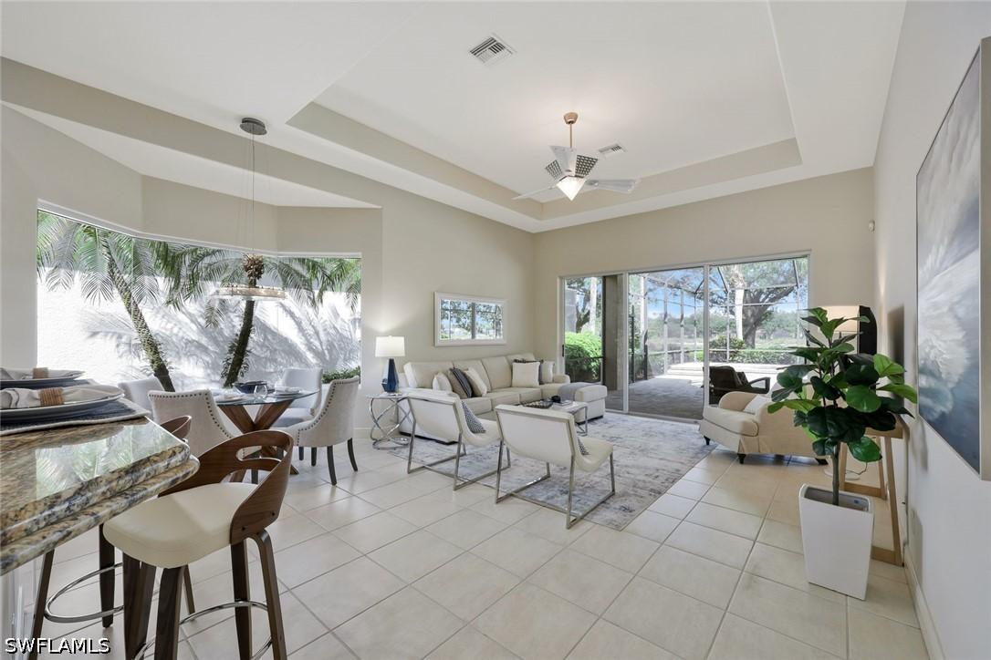 910 Villa Florenza Dr., Naples, FL 34119
