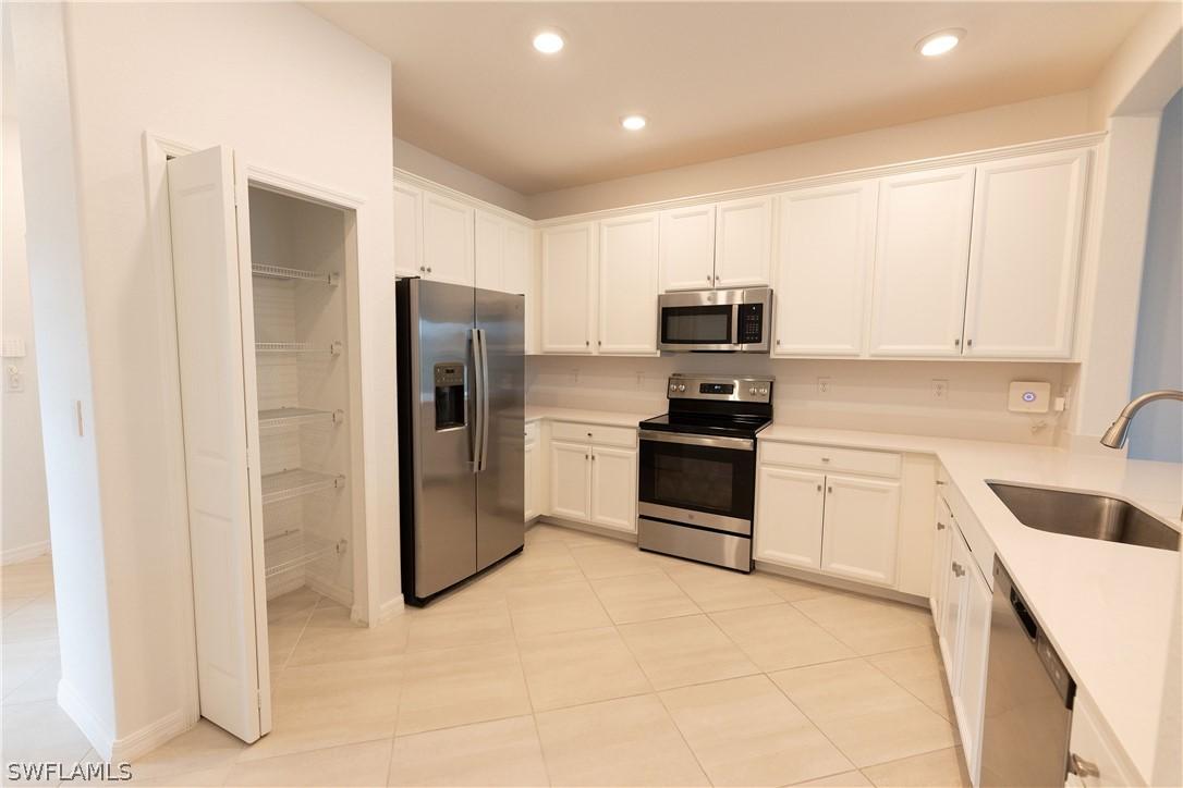 1645 Alameda Dr., Naples, FL 34120