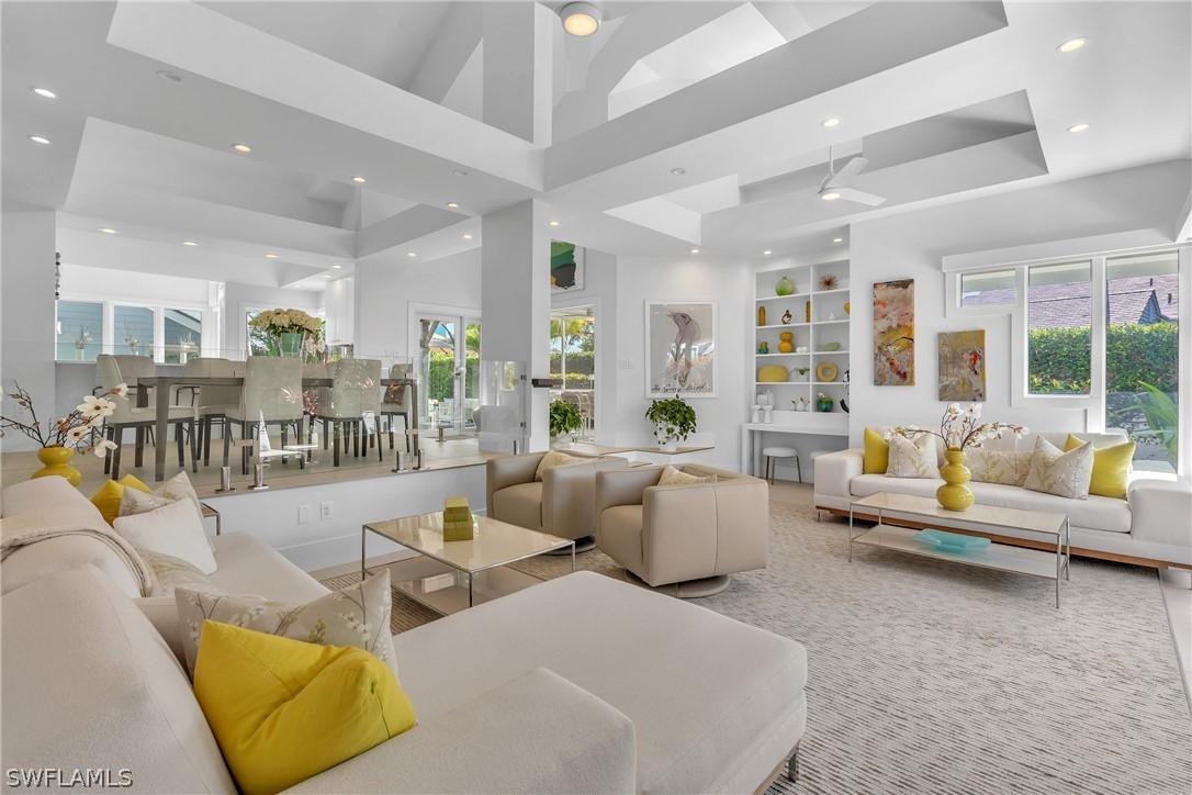 657 Bridgeway Ln. #140, Naples, FL 34108