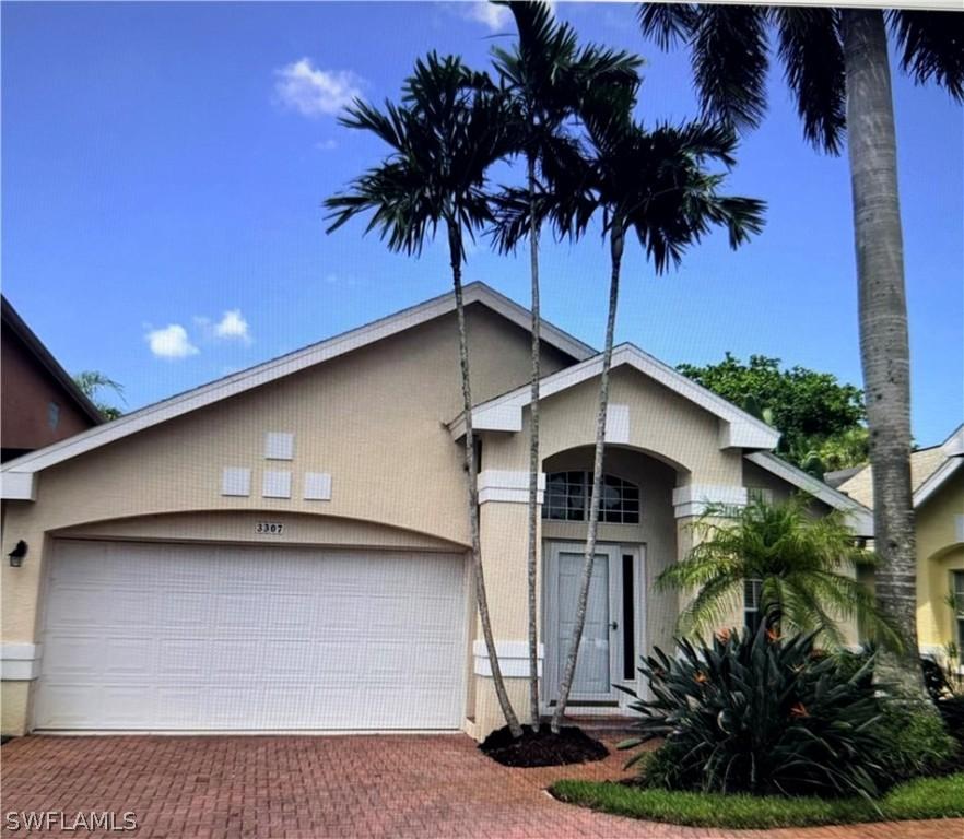 3307 Rosinka Ct. #33, Naples, FL 34112