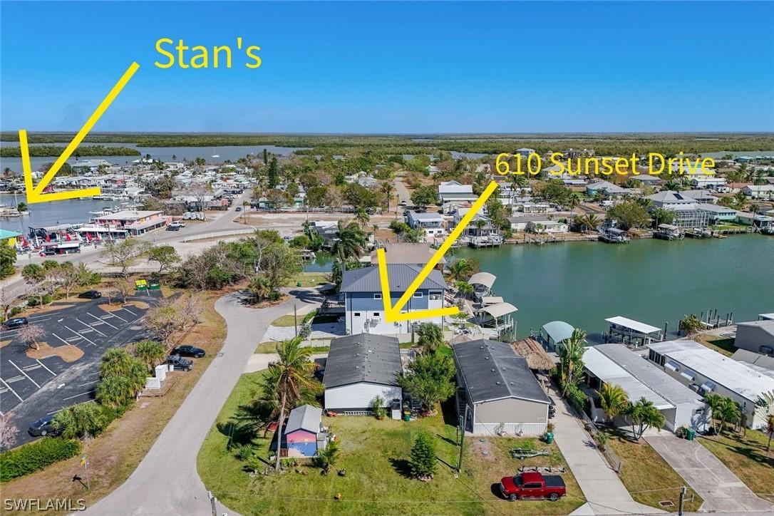 610 Sunset Dr., Goodland, FL 34140