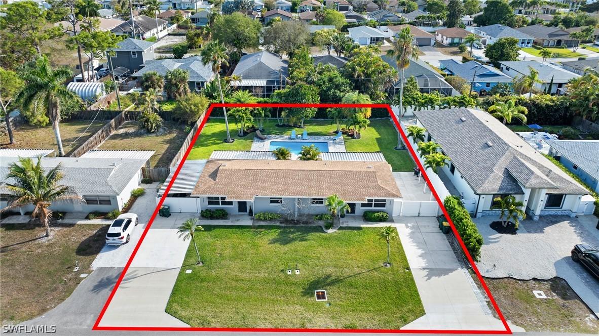 732 108th Ave., Naples, FL 34108