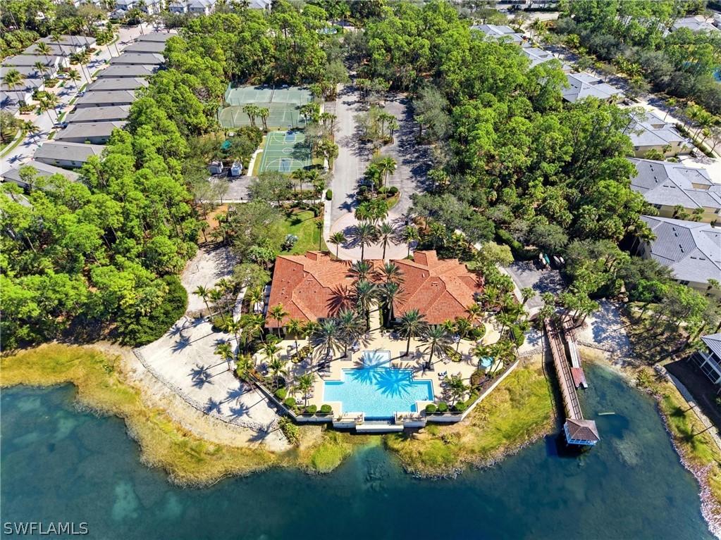 1672 Tarpon Bay Dr. #102, Naples, FL 34119