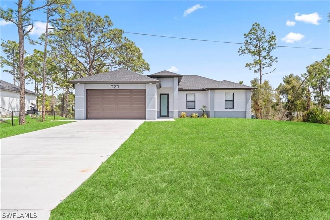 727 Drury Ave., Lehigh Acres, FL 33974