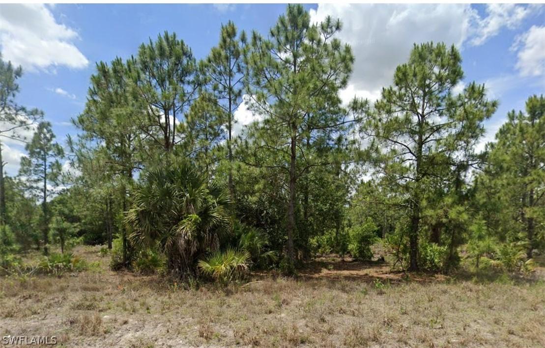 621 Monroe Ave., Lehigh Acres, FL 33972