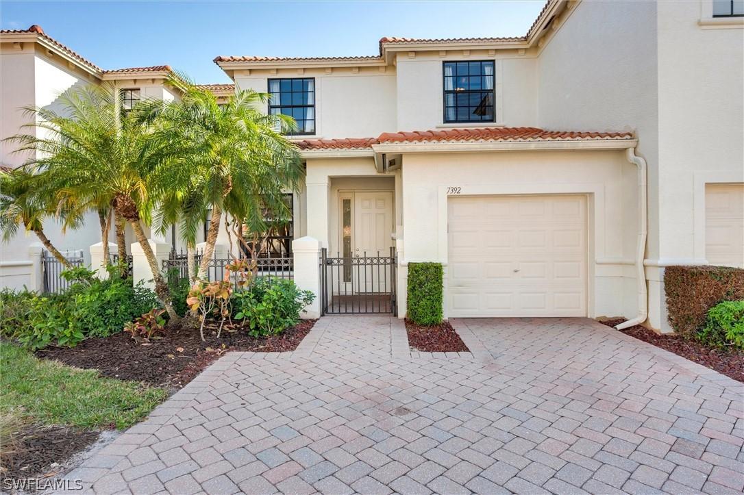 7392 Bristol Cir., Naples, FL 34120