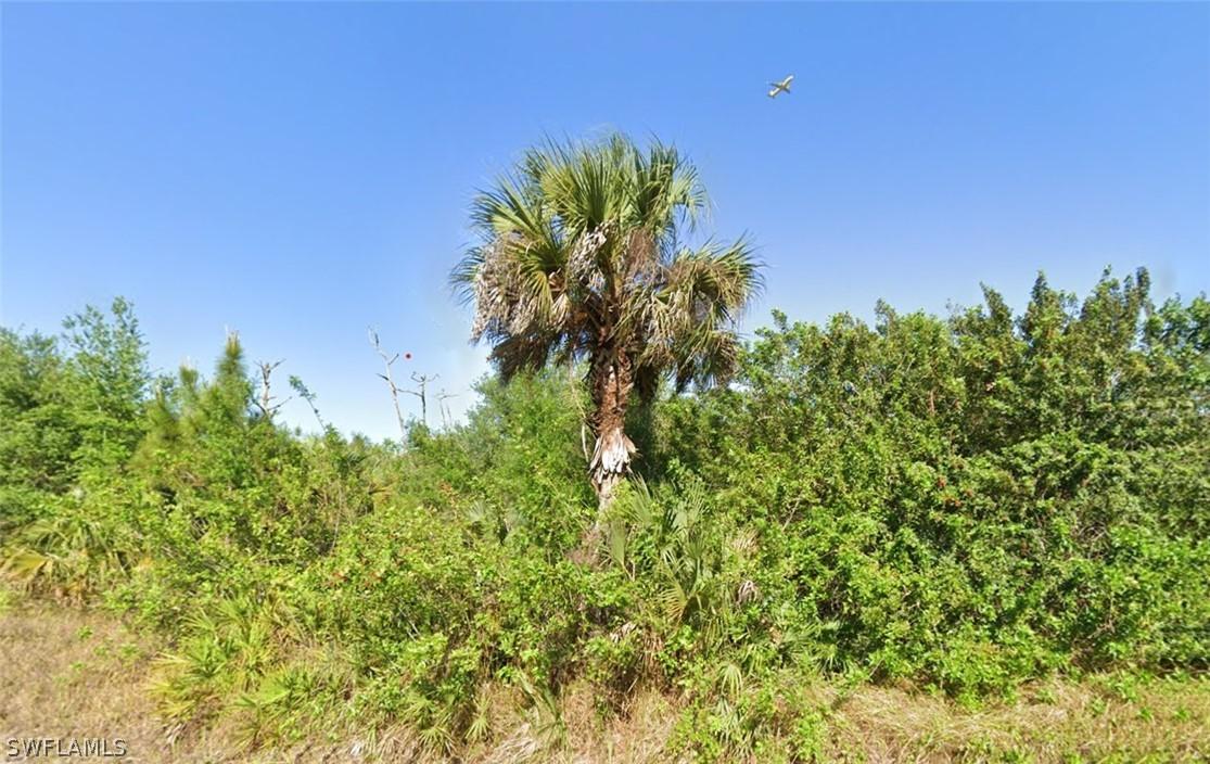 614 Clayton Ave., Lehigh Acres, FL 33972