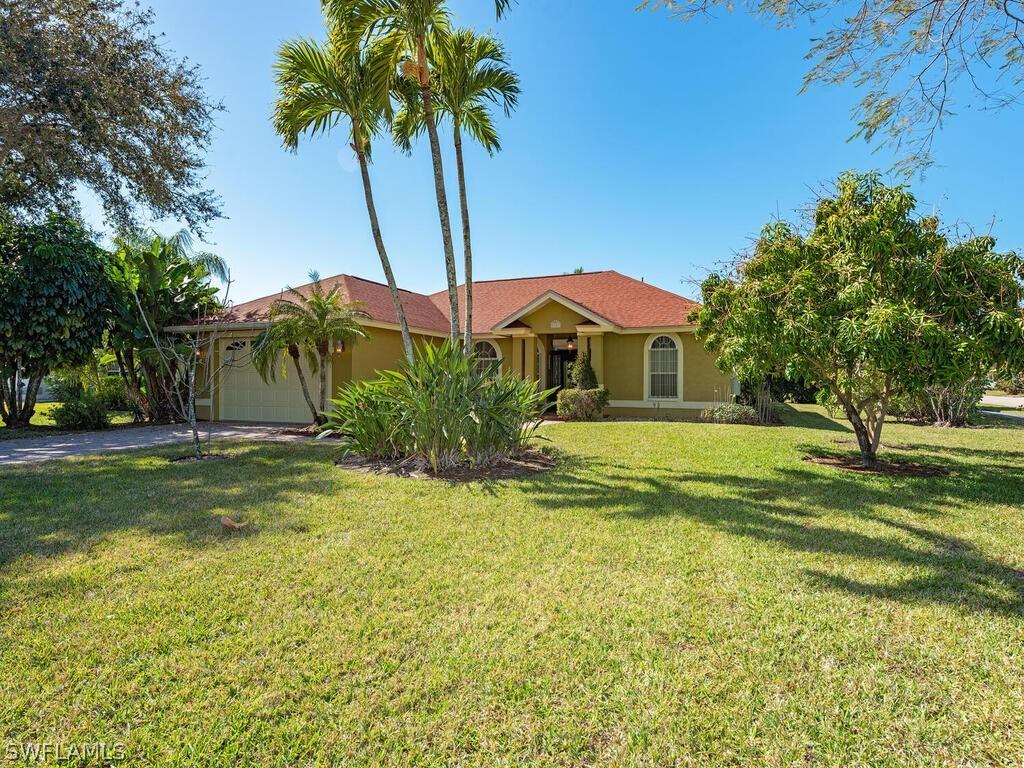 6827 Darby Ct., Naples, FL 34104