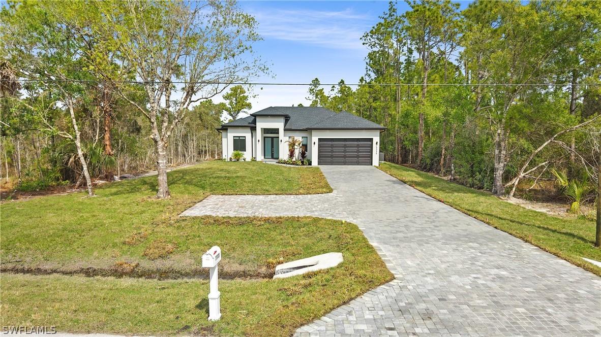 3335 66th Ave., Naples, FL 34120