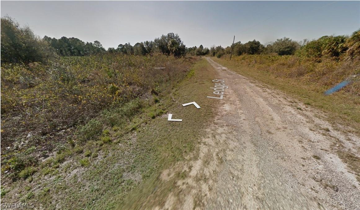 712 Ledge St., Lehigh Acres, FL 33972