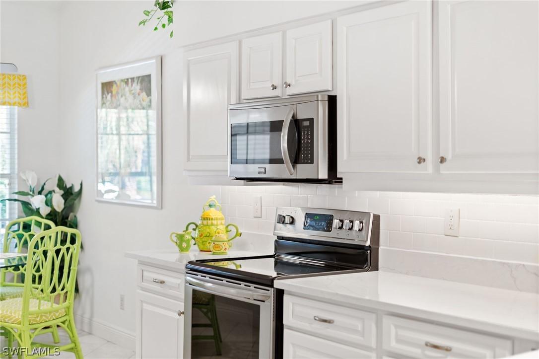 1950 Willow Bend Cir. #204, Naples, FL 34109