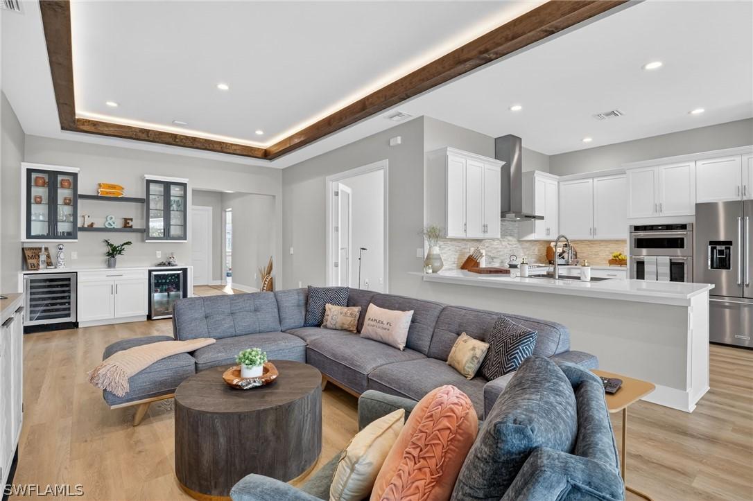 3778 Sapphire Cove Cir., Naples, FL 34114